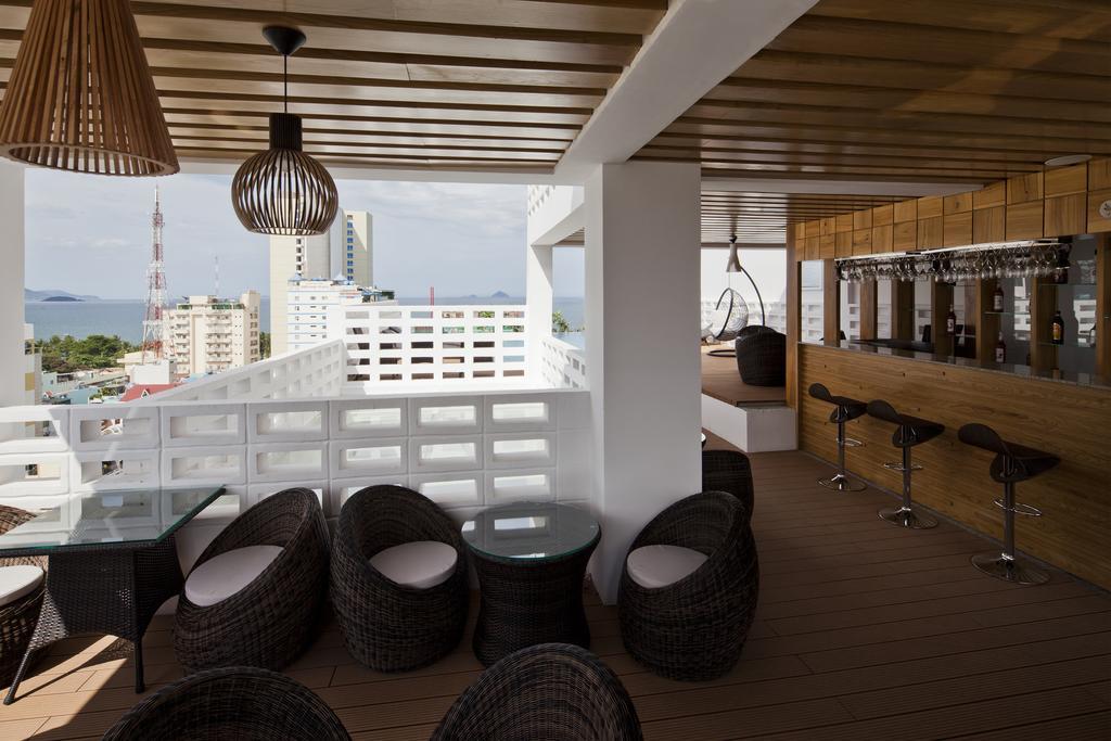 Golden Holiday Hotel Να Τρανγκ Εξωτερικό φωτογραφία