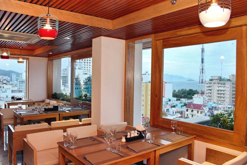 Golden Holiday Hotel Να Τρανγκ Εξωτερικό φωτογραφία