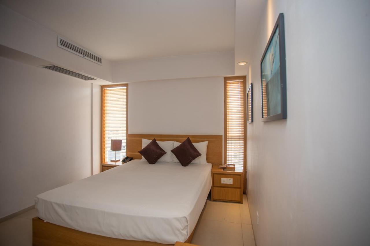 Golden Holiday Hotel Να Τρανγκ Εξωτερικό φωτογραφία