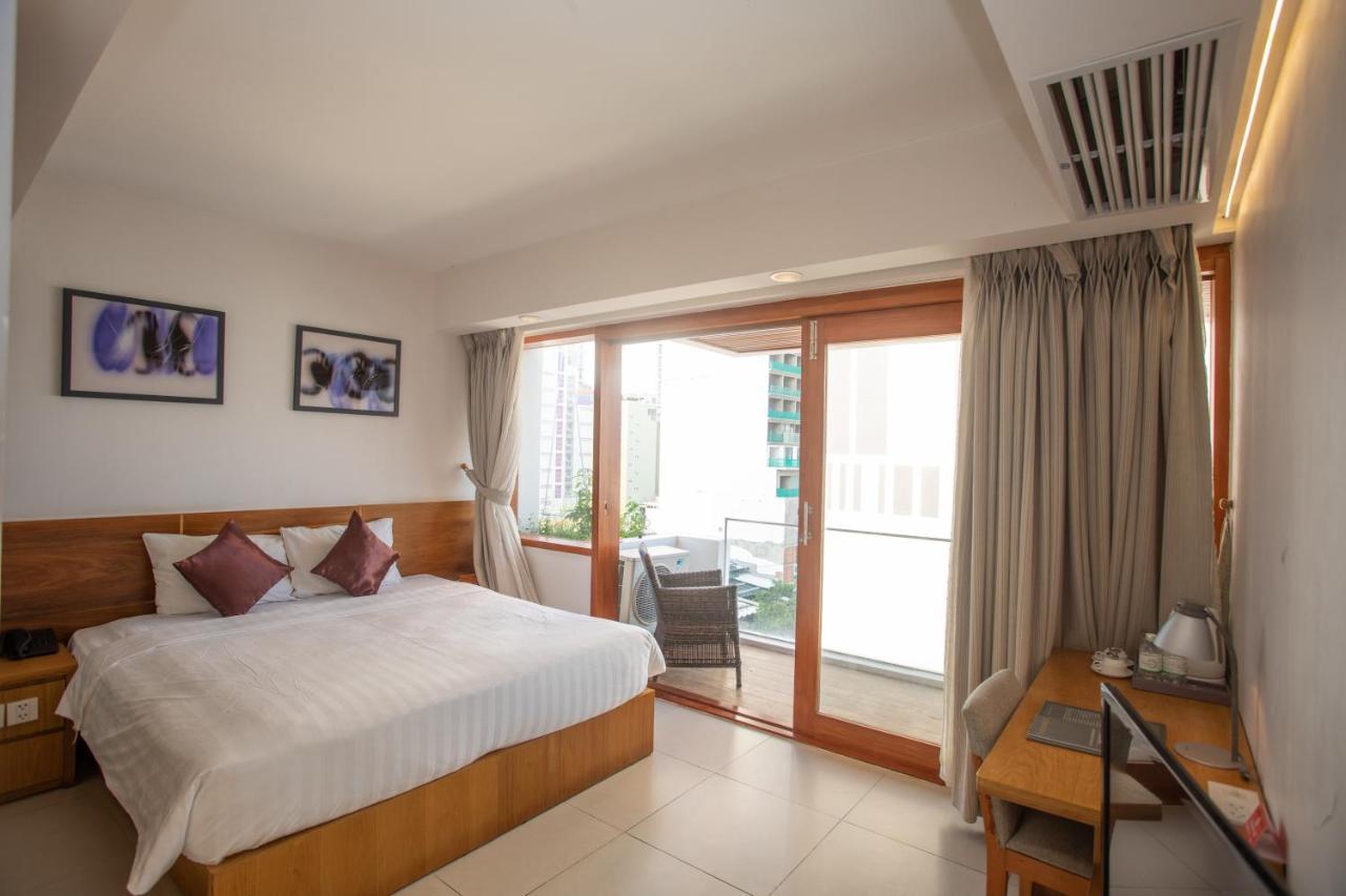 Golden Holiday Hotel Να Τρανγκ Εξωτερικό φωτογραφία