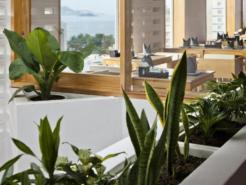 Golden Holiday Hotel Να Τρανγκ Εξωτερικό φωτογραφία